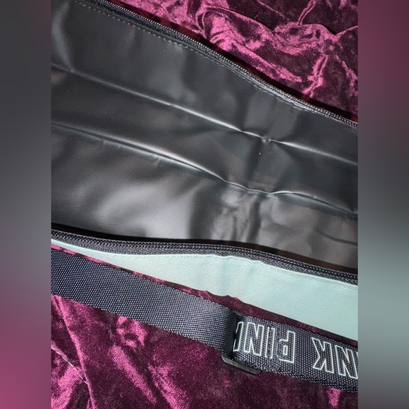 Victoria’s Secret PINK Insulated Can Holder - Picture 3 of 7